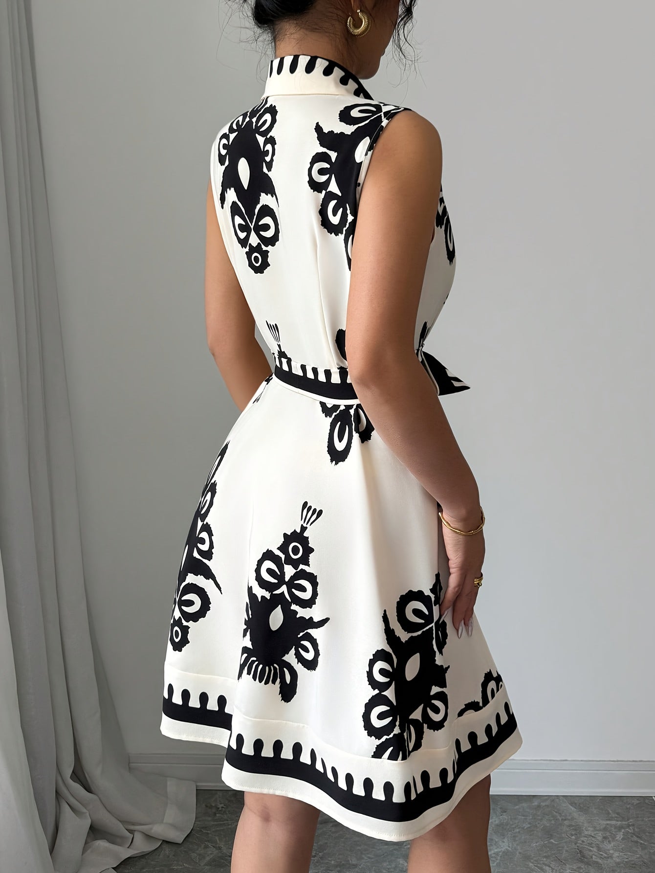 Women'S Vintage Print Sleeveless Dress with Button Front - Casual, Spring/Summer Style, Black Floral Pattern, Short Sleeve, Casual Attire|Vintage Print Dress|Short Sleeve Dress